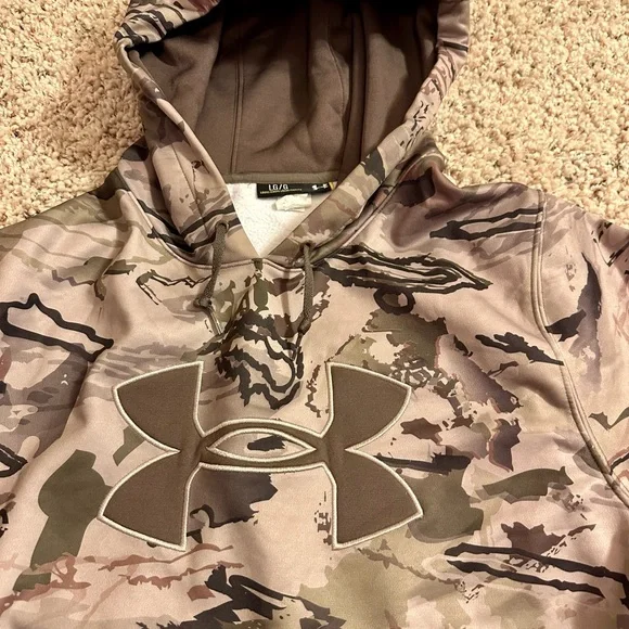 Under armor camo hoodie - Picture 7 of 7